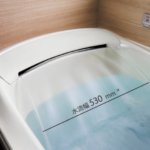 リラックスを追求した新機能。 日常を快適にするTOTOのこだわりを バスルームに!